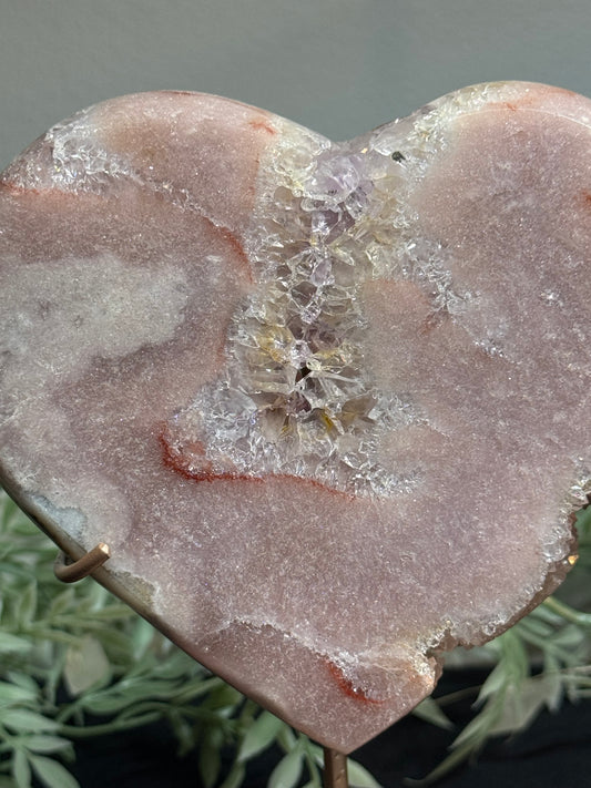 Pink amethyst heart