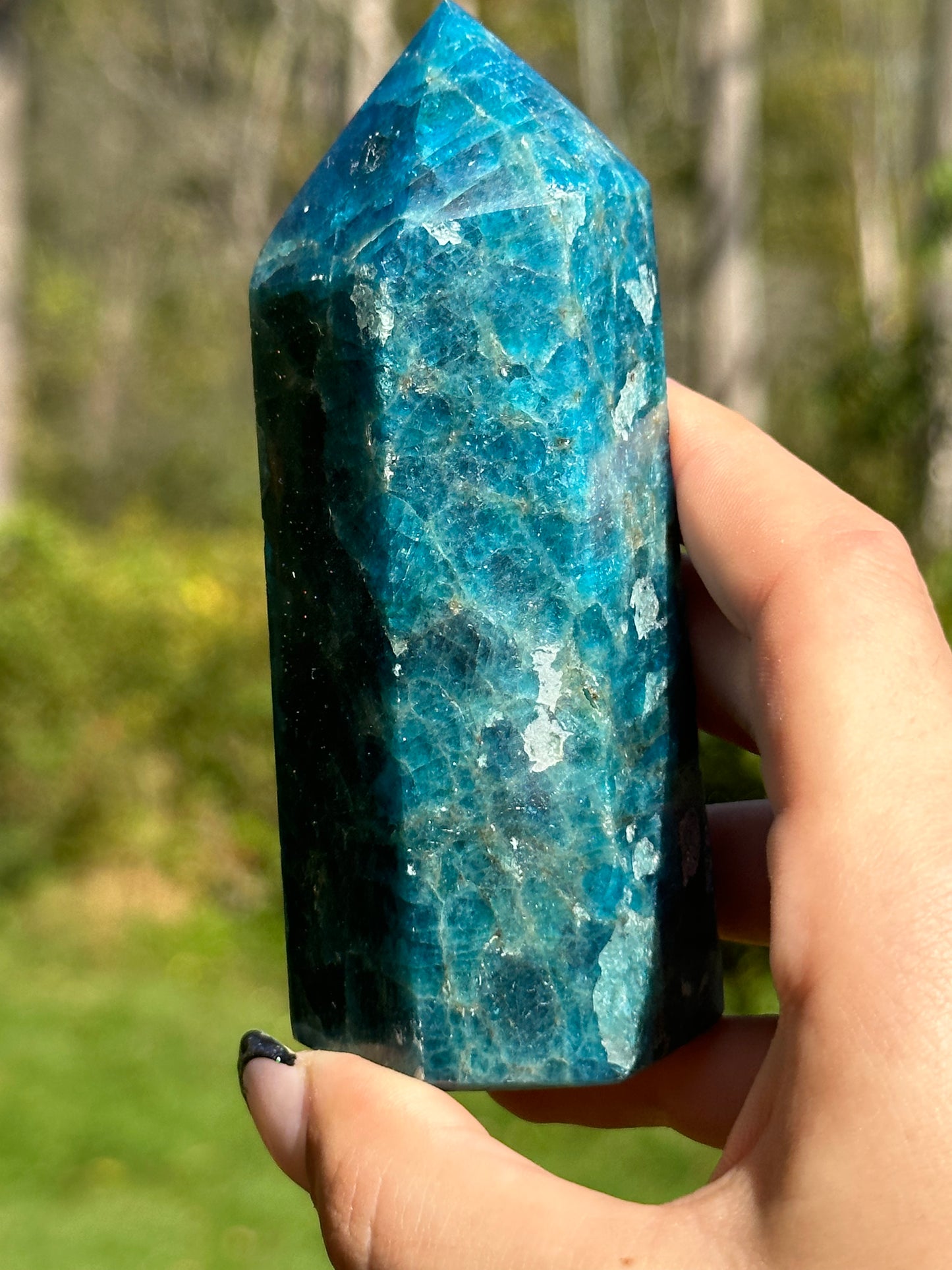 Flashy Blue Apatite Tower