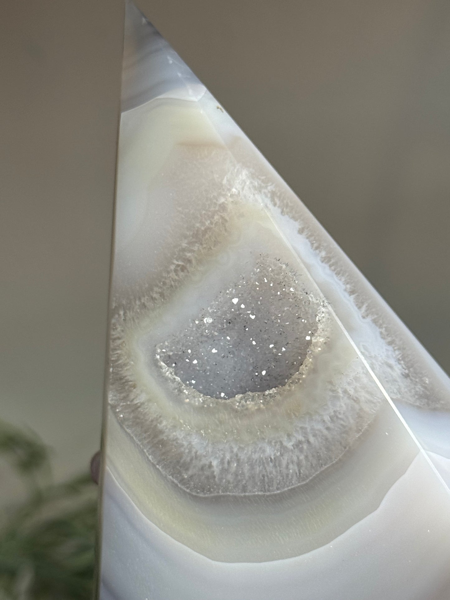 Agate pyramid