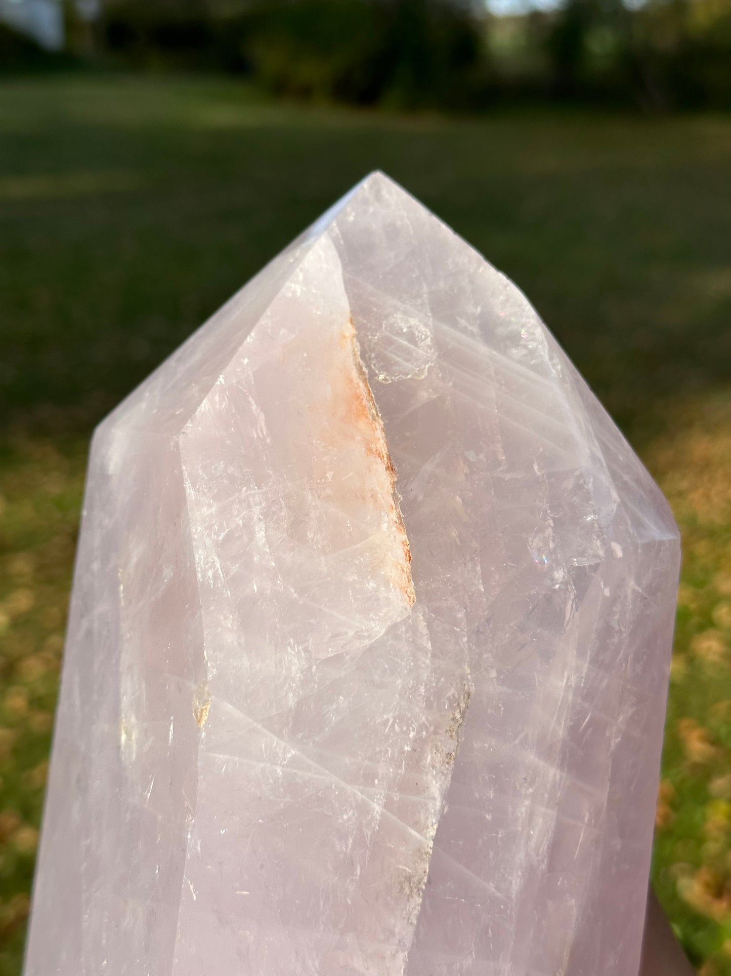 XXL Lavender Rose Quartz Tower