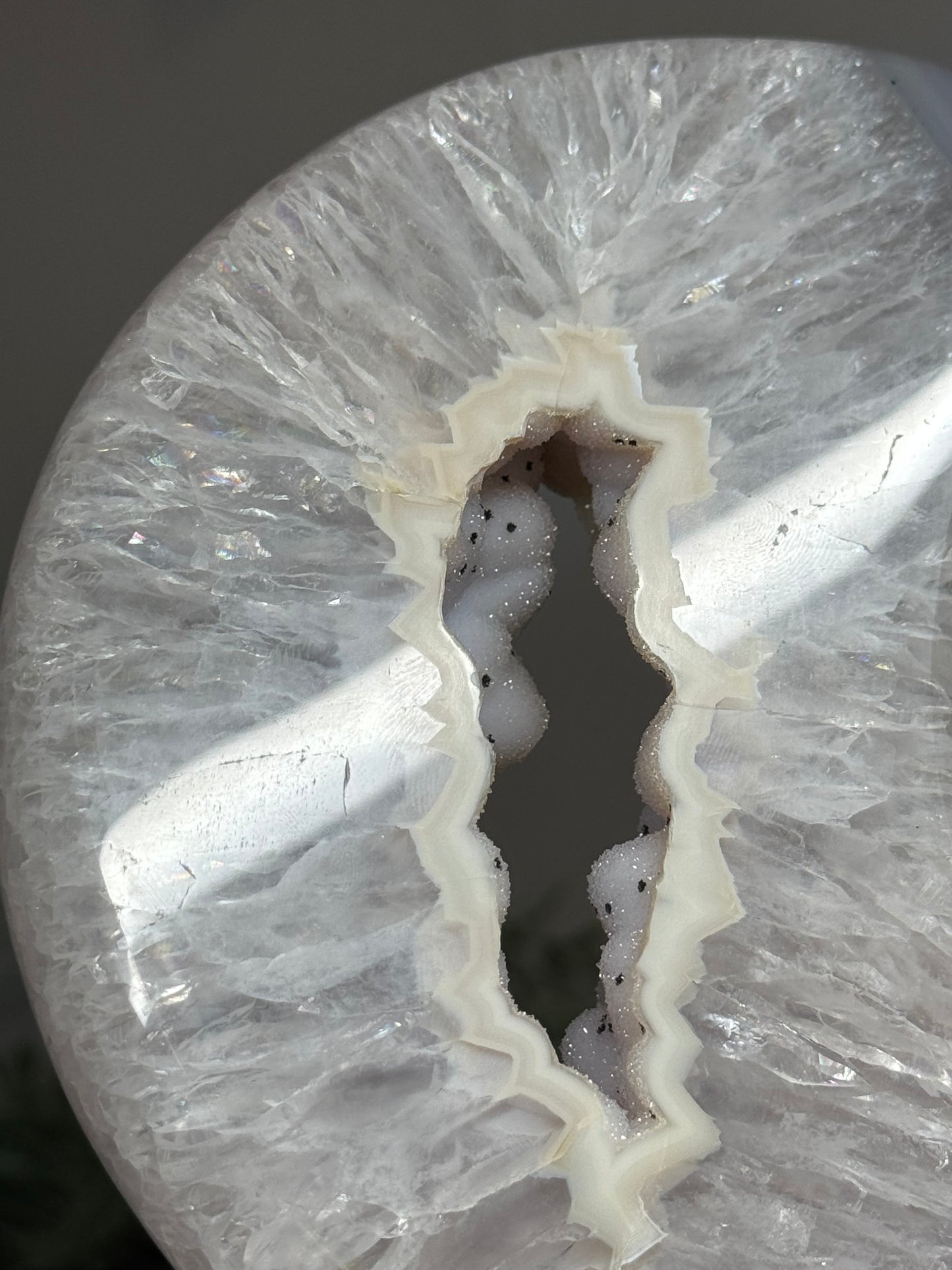 Agate moon