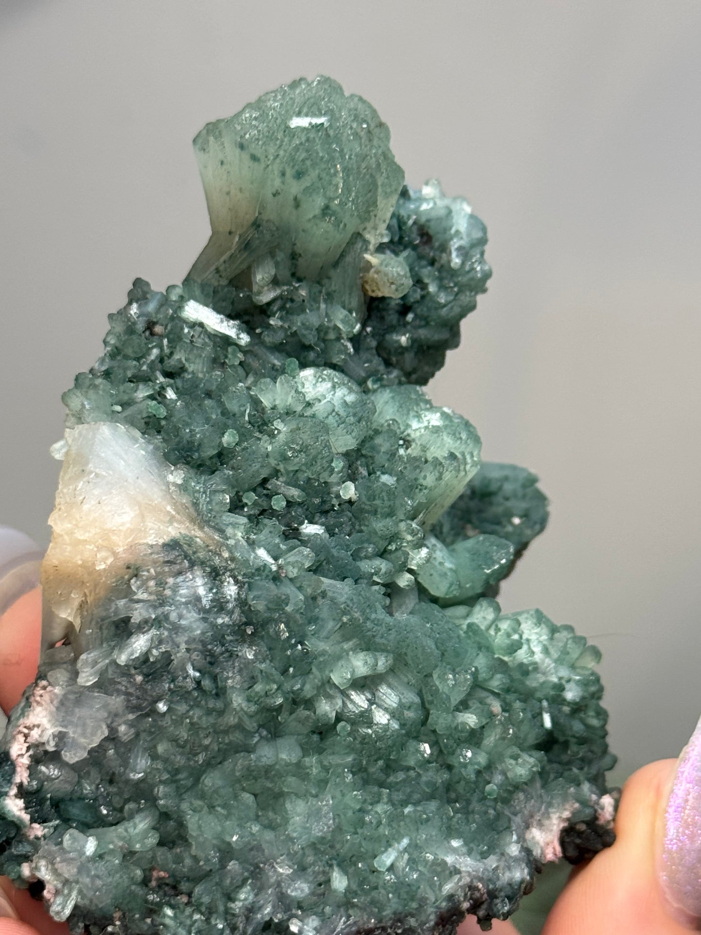 Celadonite, Stilbite, Chalcedony - India