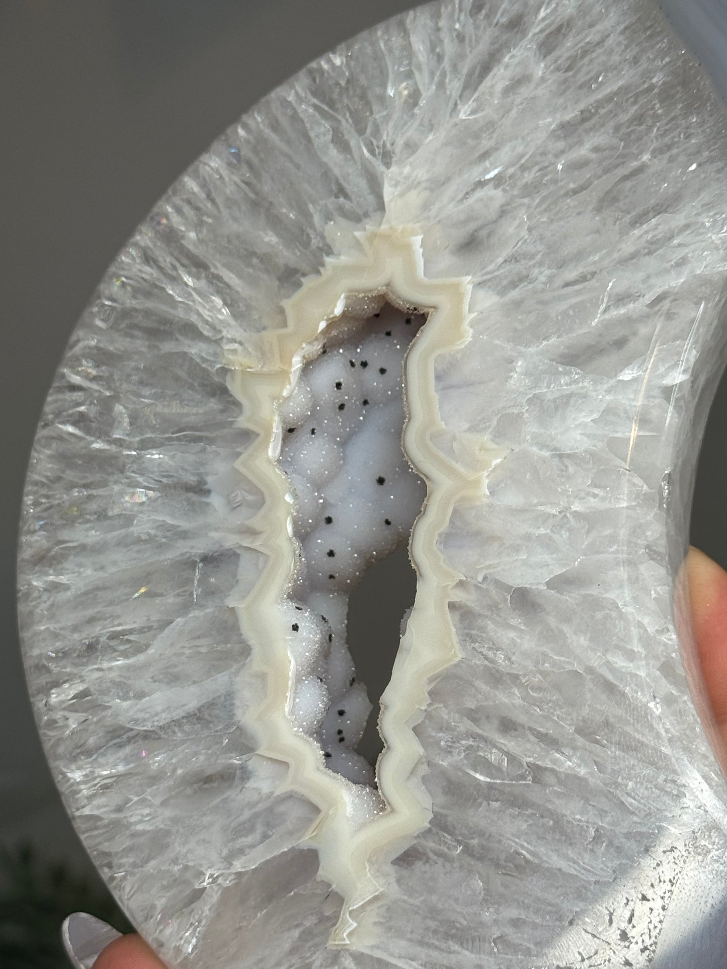 Agate moon
