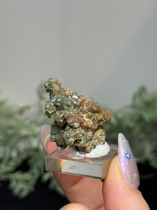 Ferruginous quartz with chromite - Pennsylvania