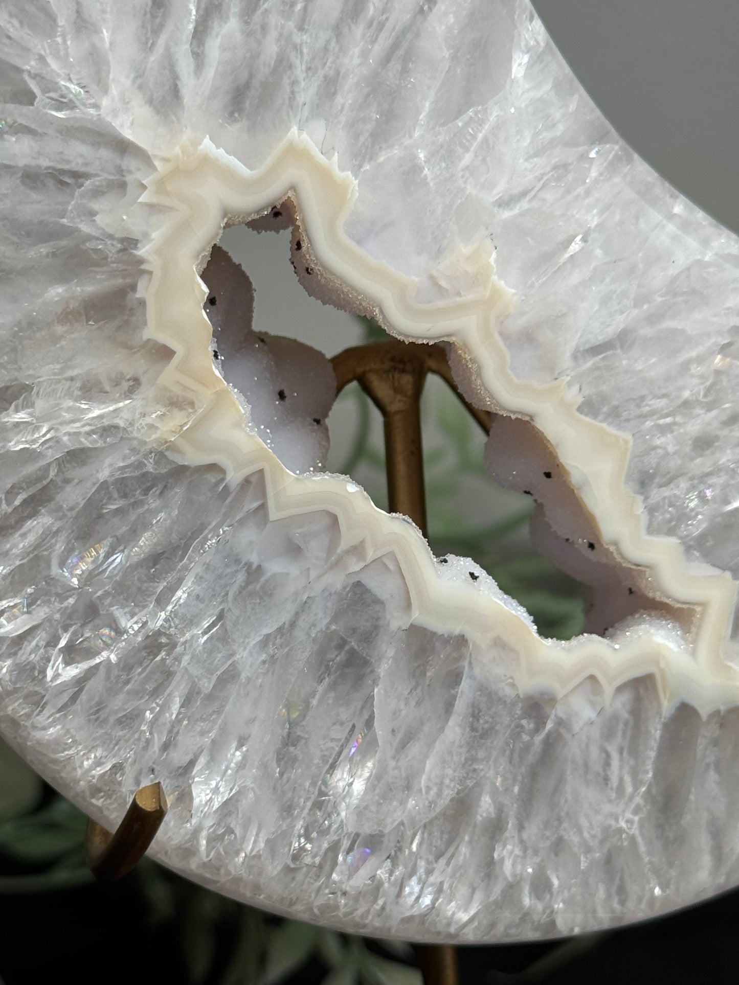 Agate moon