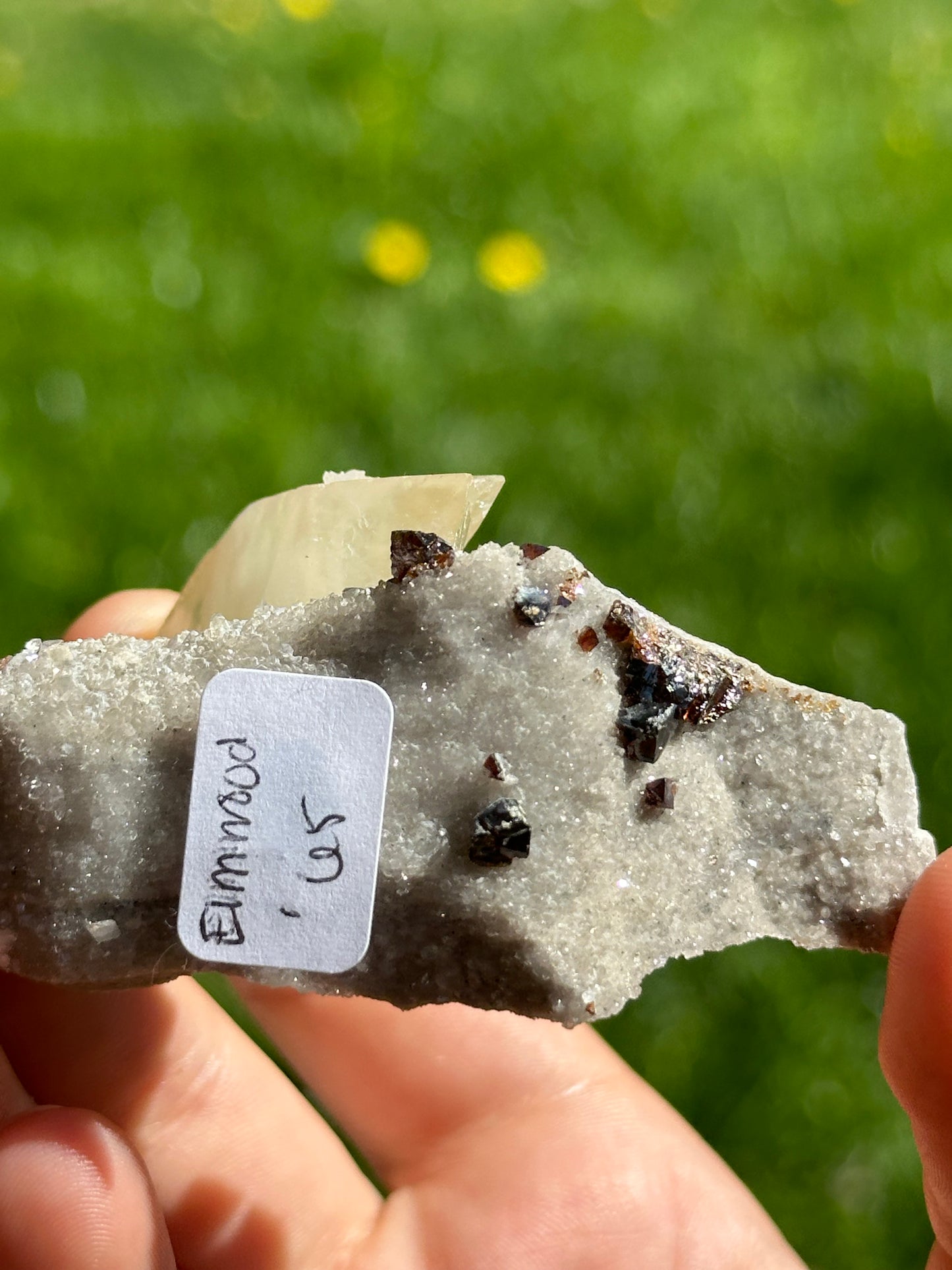 Elmwood calcite, sphalerite and fluorite