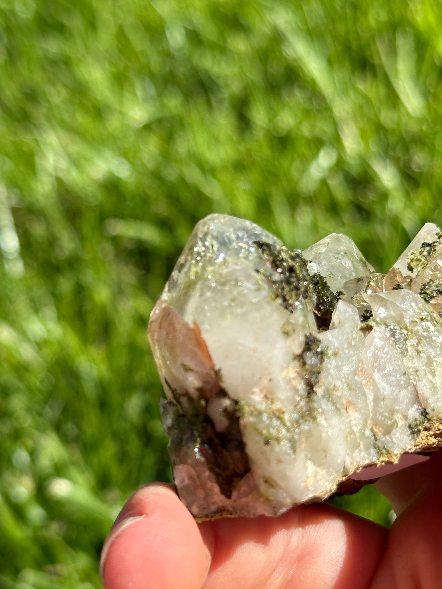 Epidote on Quartz