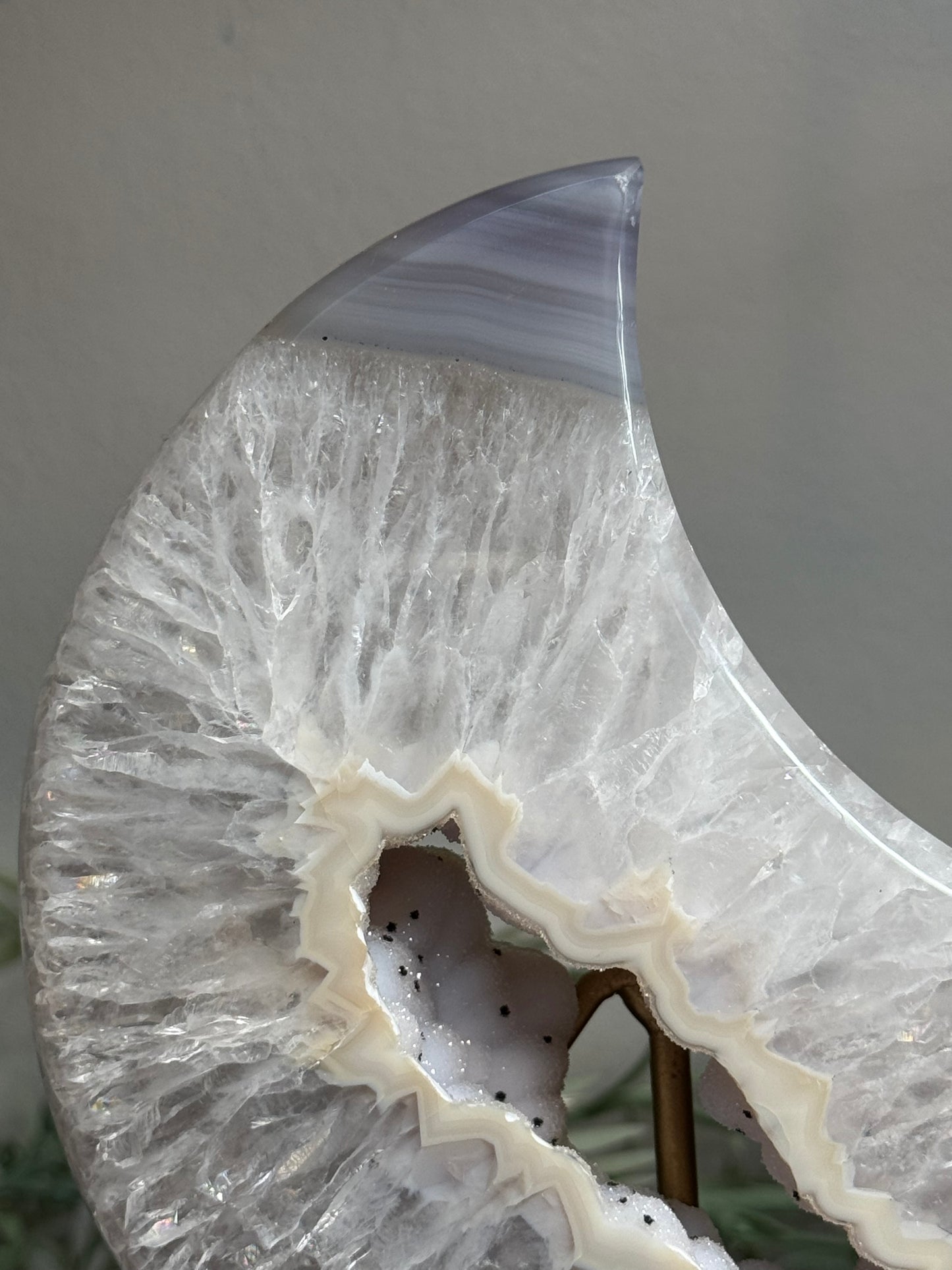 Agate moon