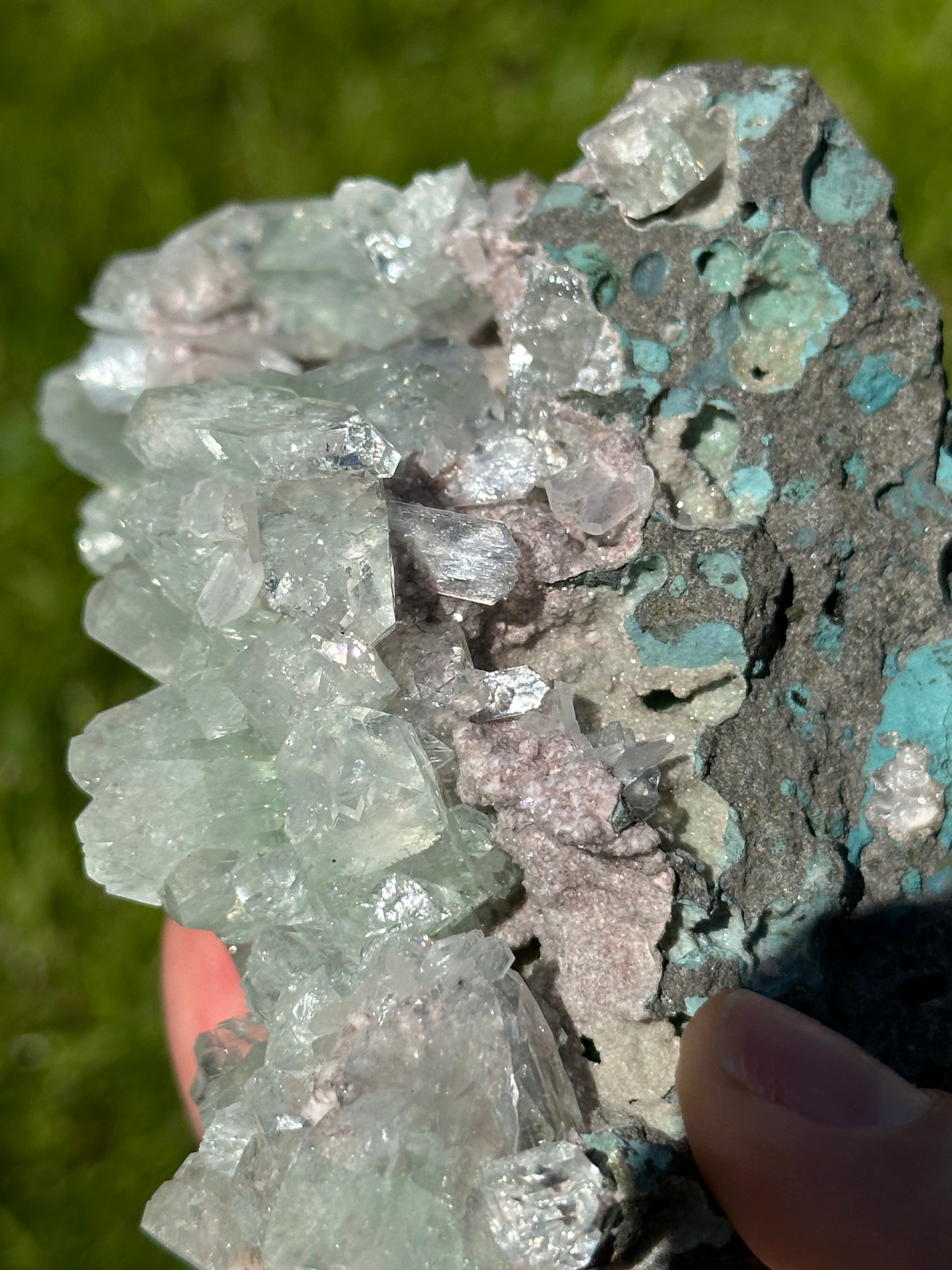 Green apophyllite with pink chalcedony | India