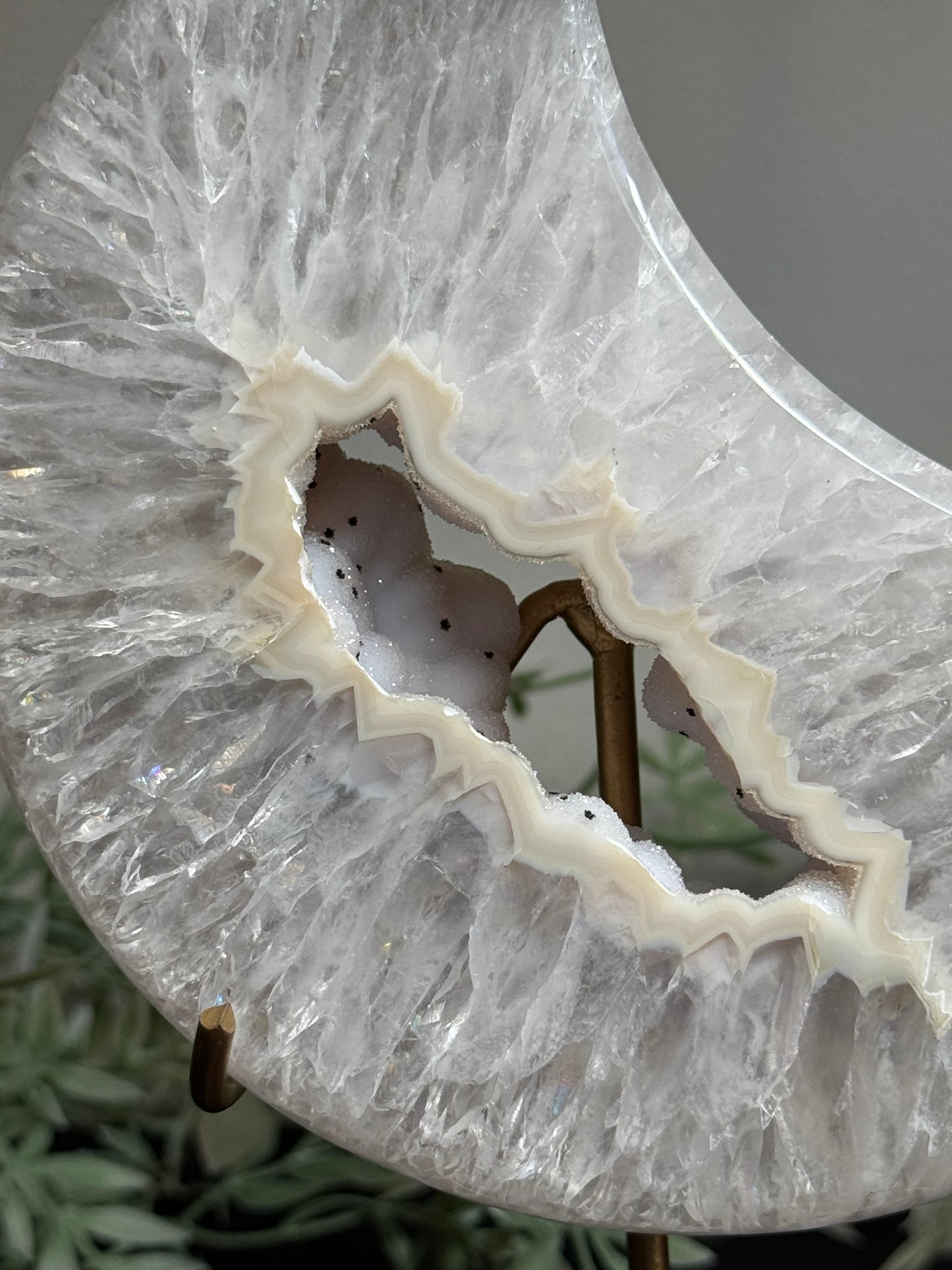 Agate moon
