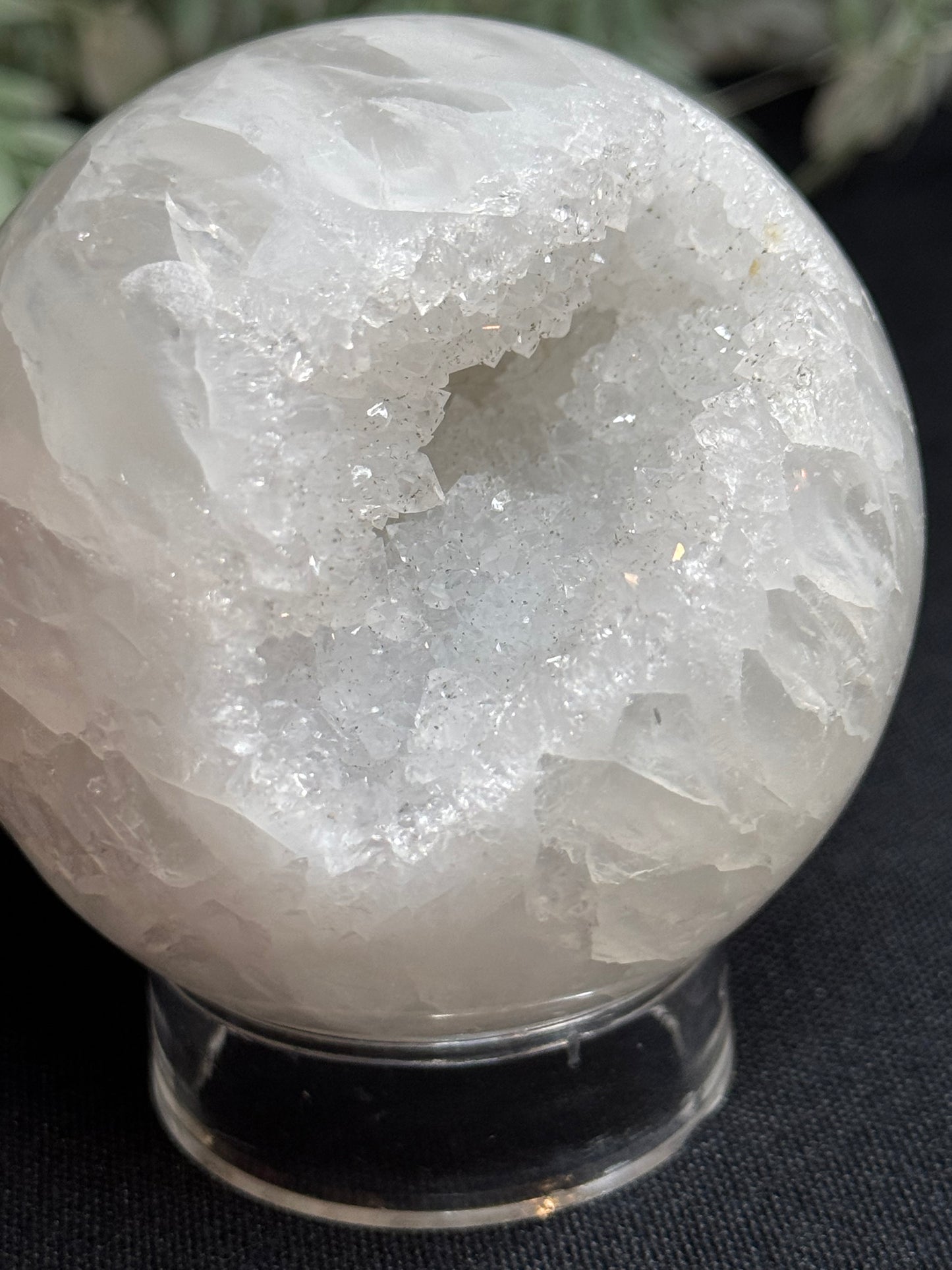 Agate sphere