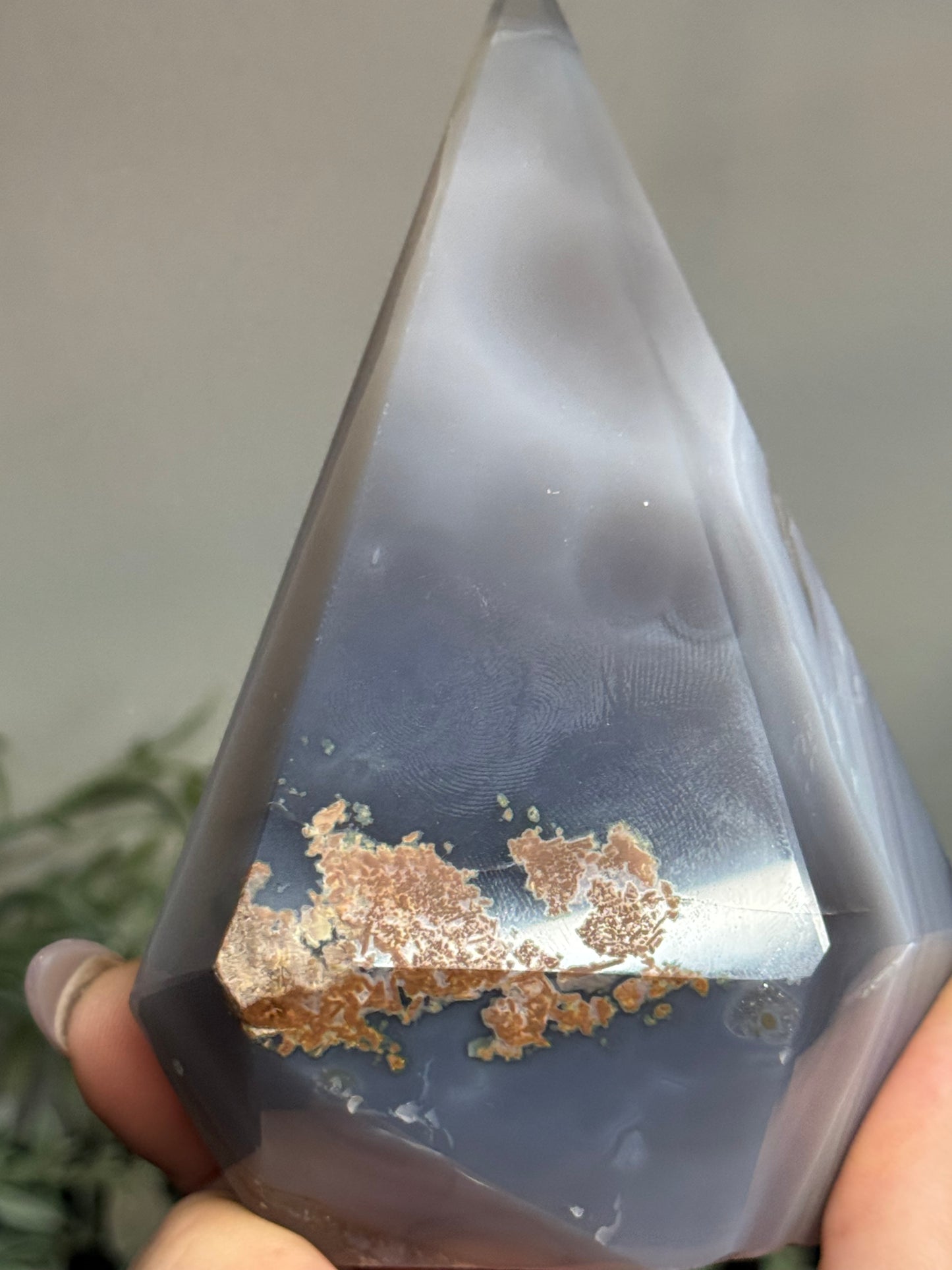 Agate pyramid