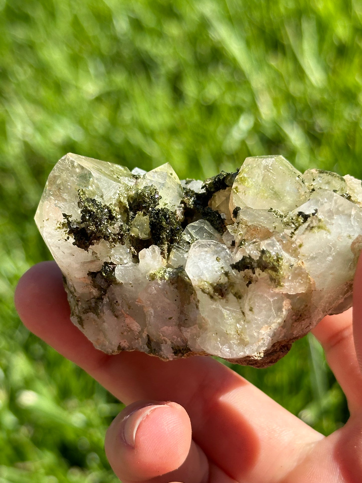 Epidote on Quartz