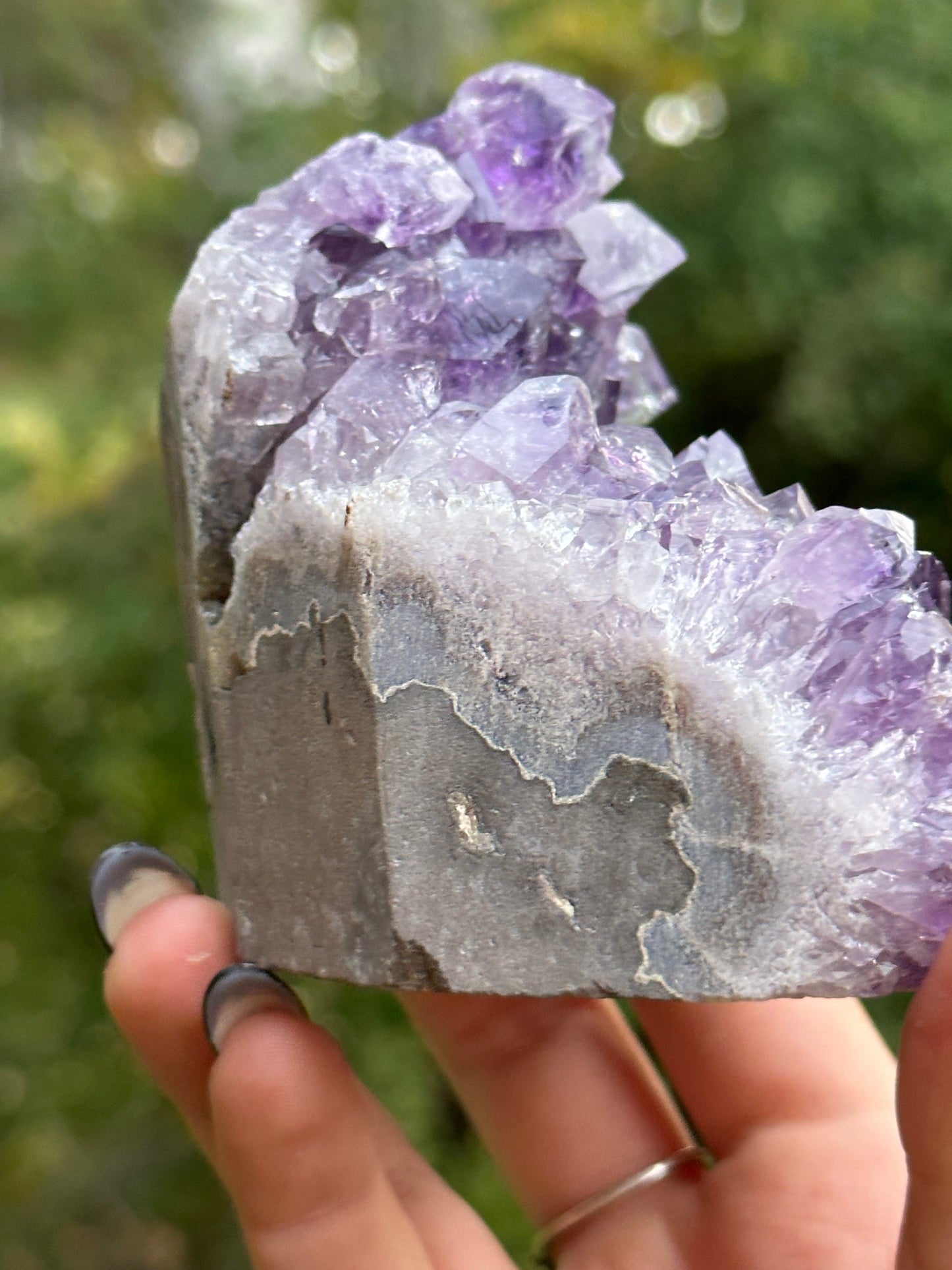 Amethyst Cut Base