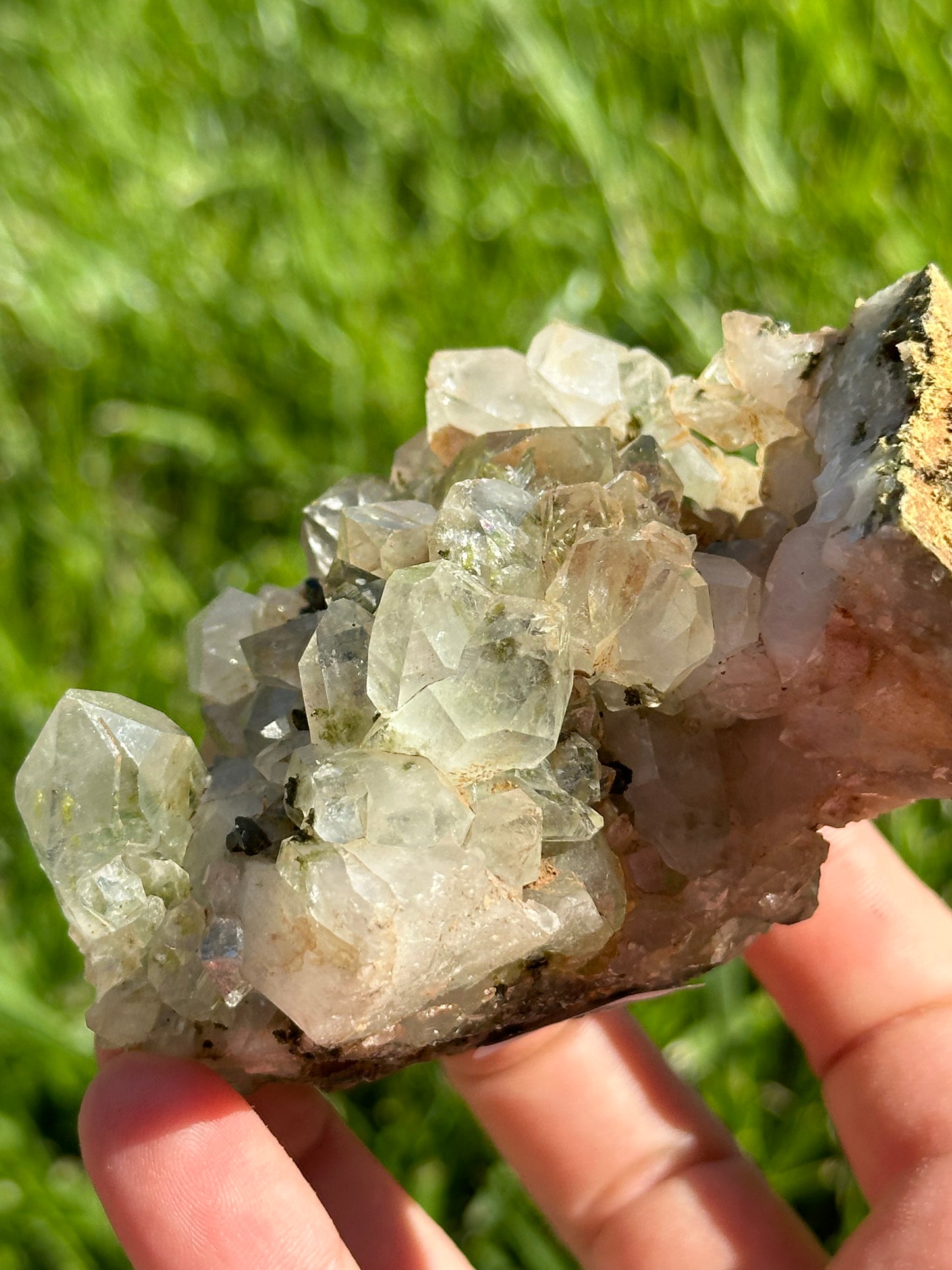 Epidote on Quartz