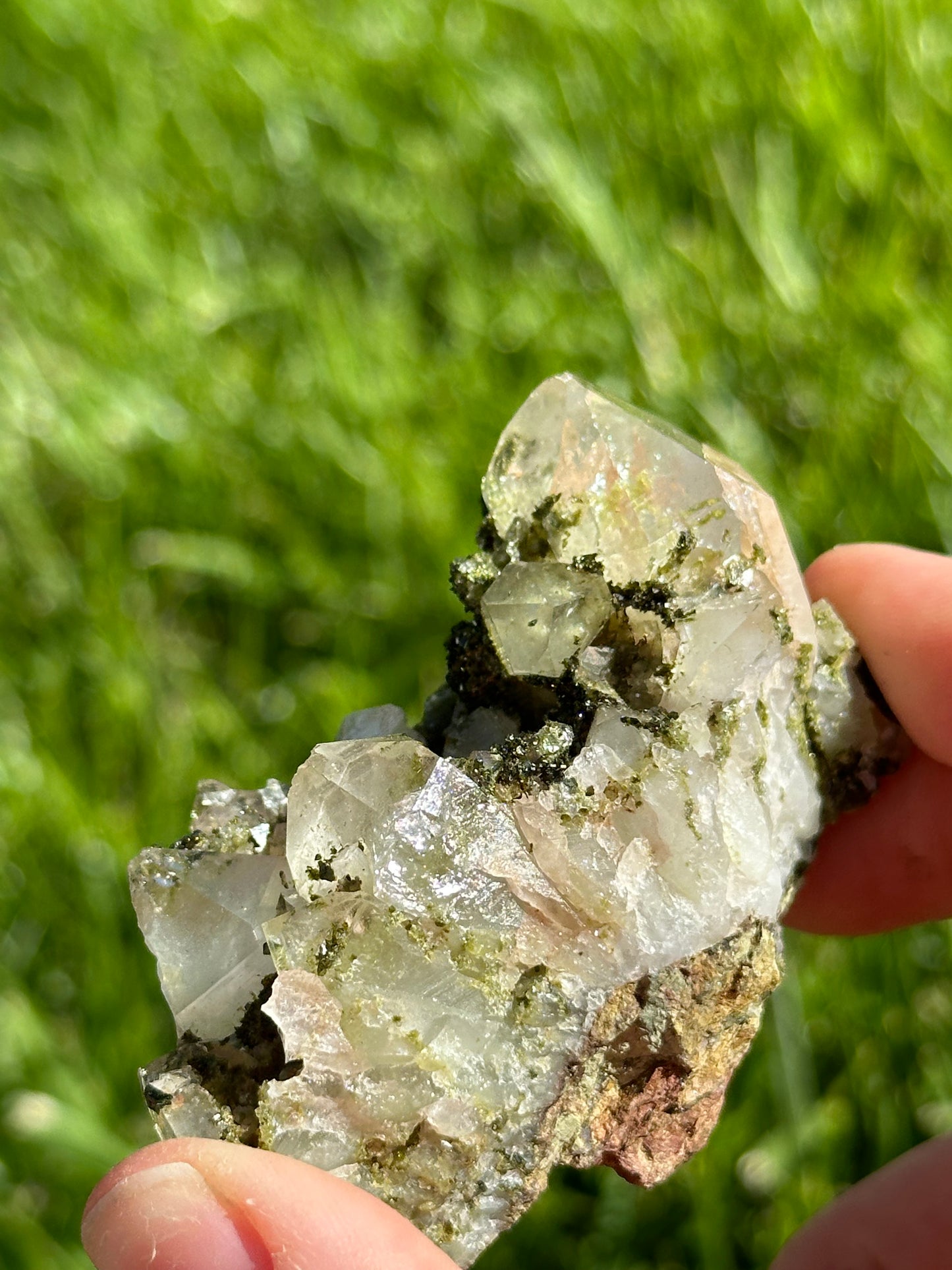 Epidote on Quartz