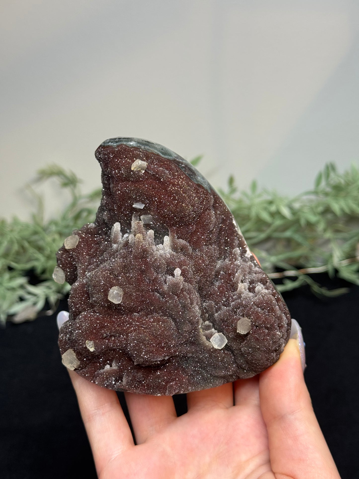 Sparkly Red amethyst with calcite - Uruguay