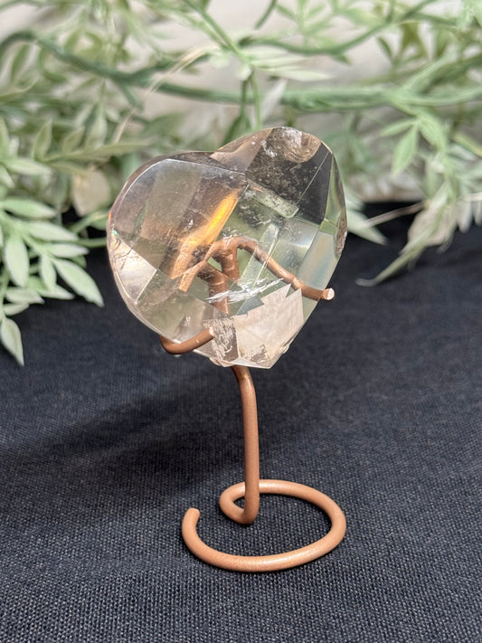 Quartz heart on stand