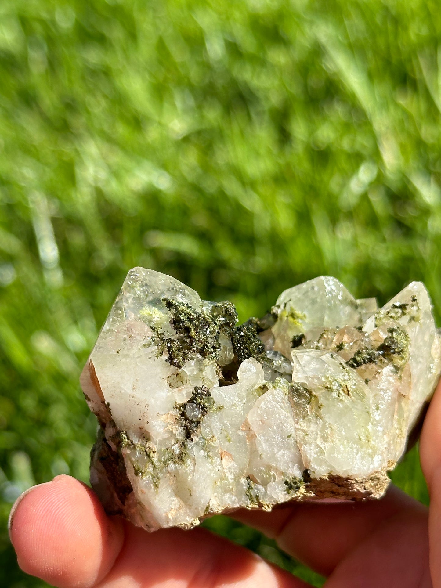 Epidote on Quartz