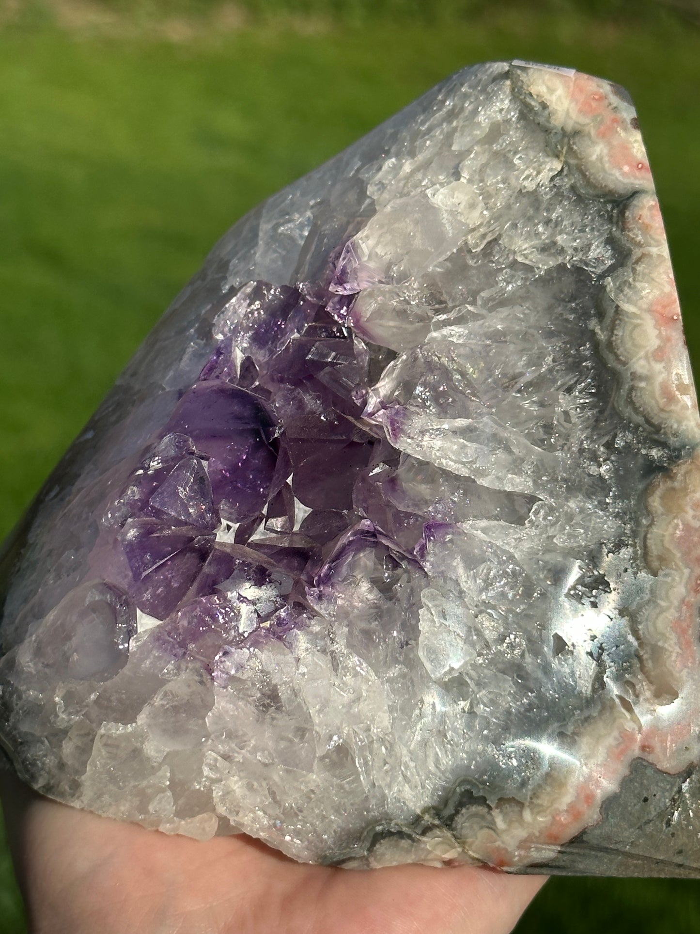 Amethyst Cut Base