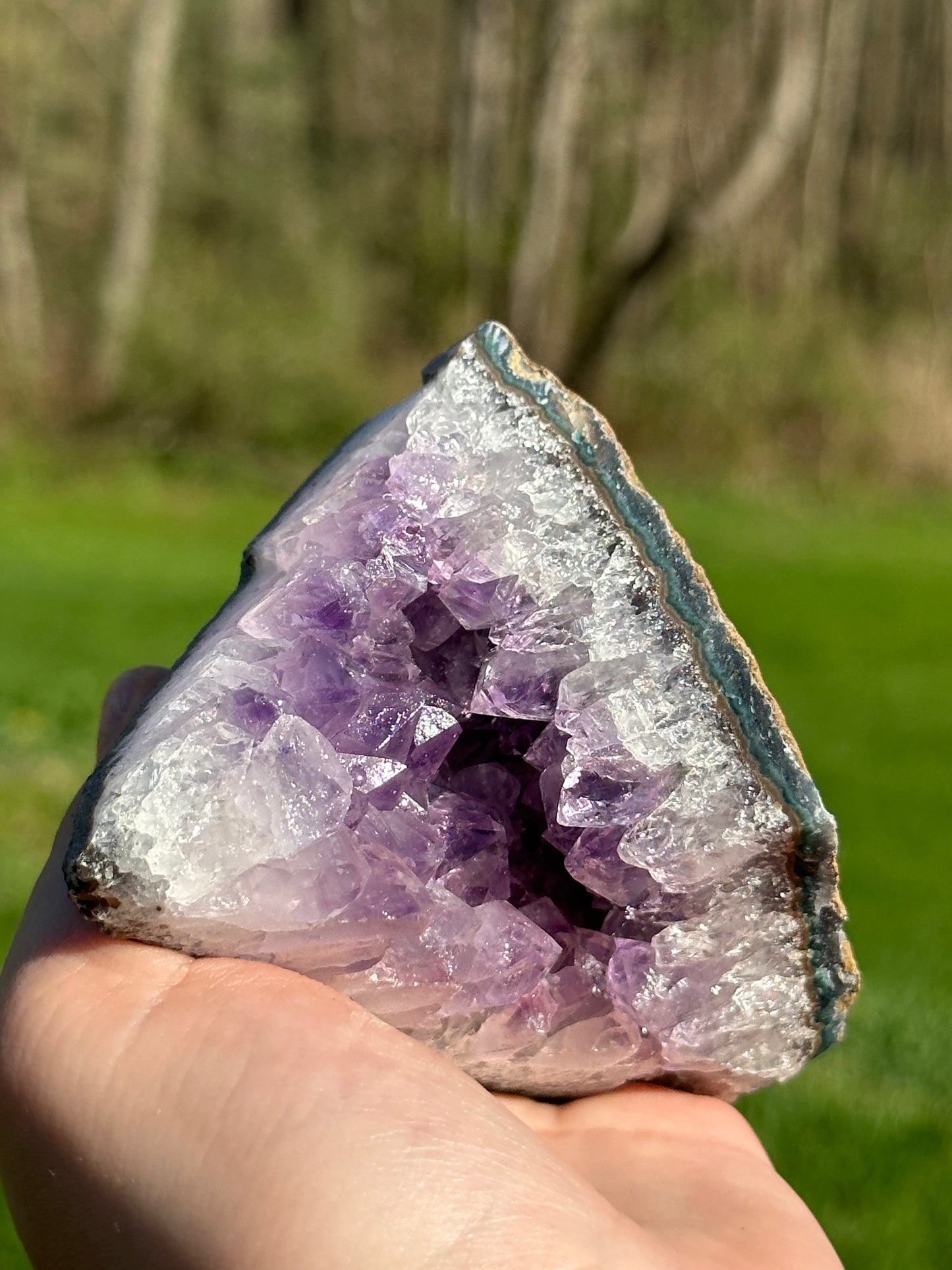 Amethyst Cut Base