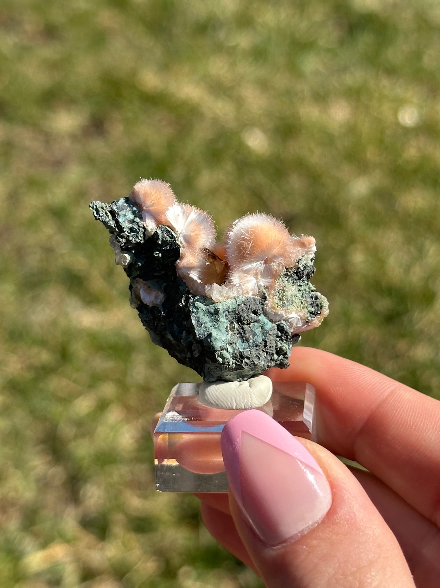 Thomsonite with White Mesolite