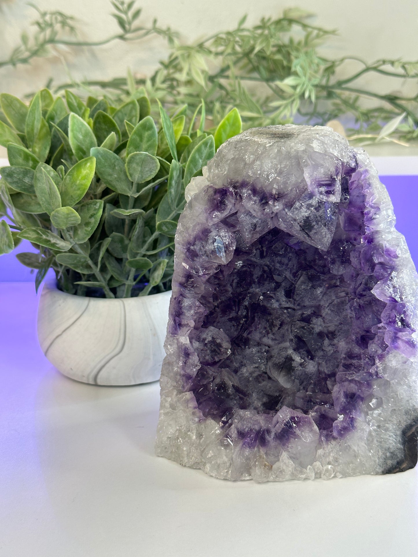 Large phantom amethyst cut base