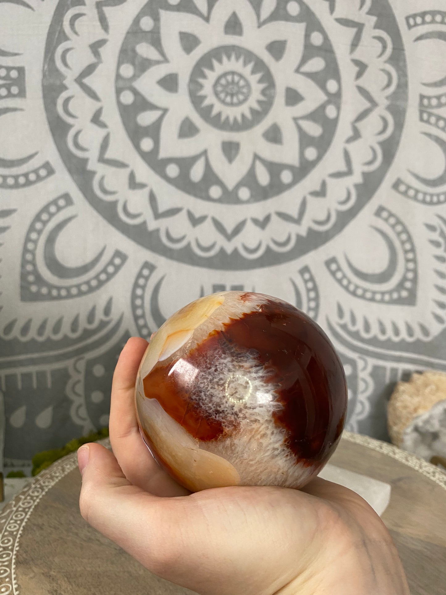 Medium carnelian sphere