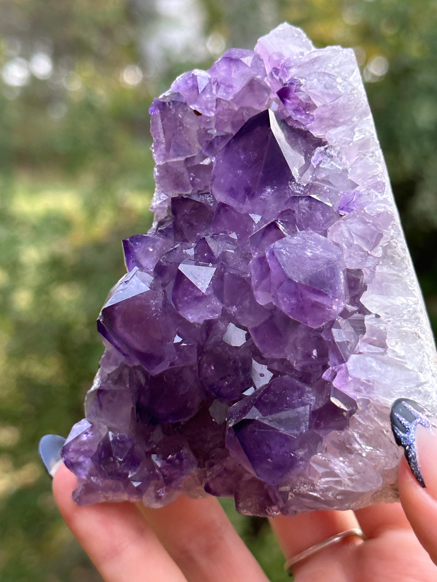 Amethyst Cut Base