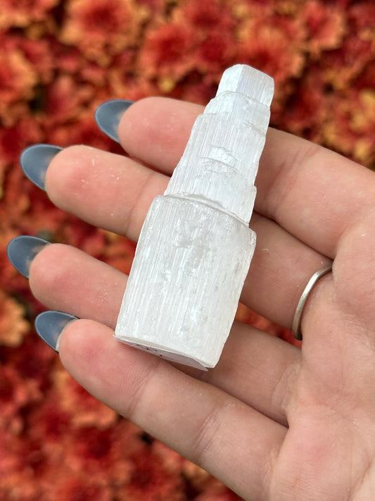 Satin spar selenite tower