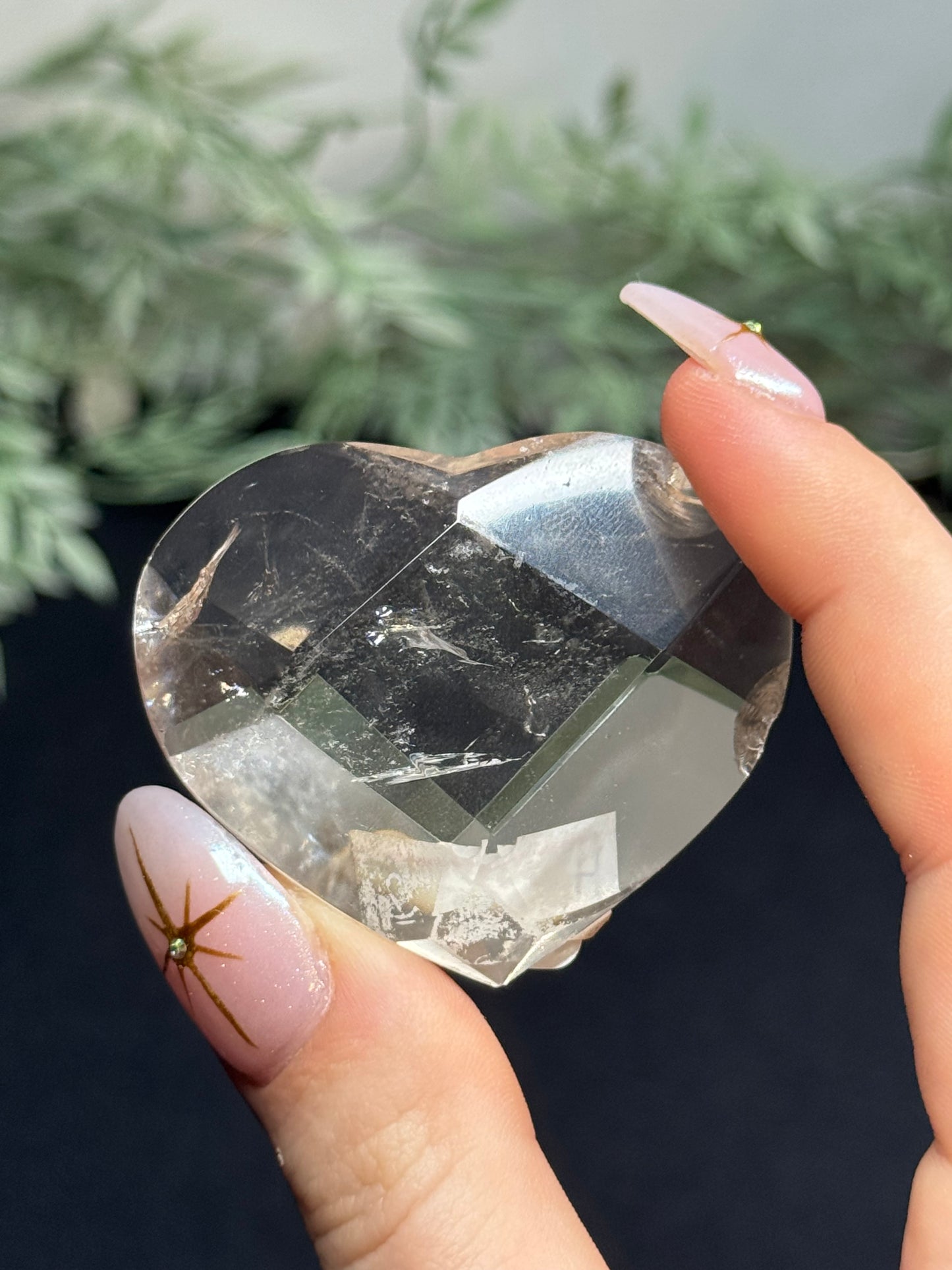 Quartz heart on stand