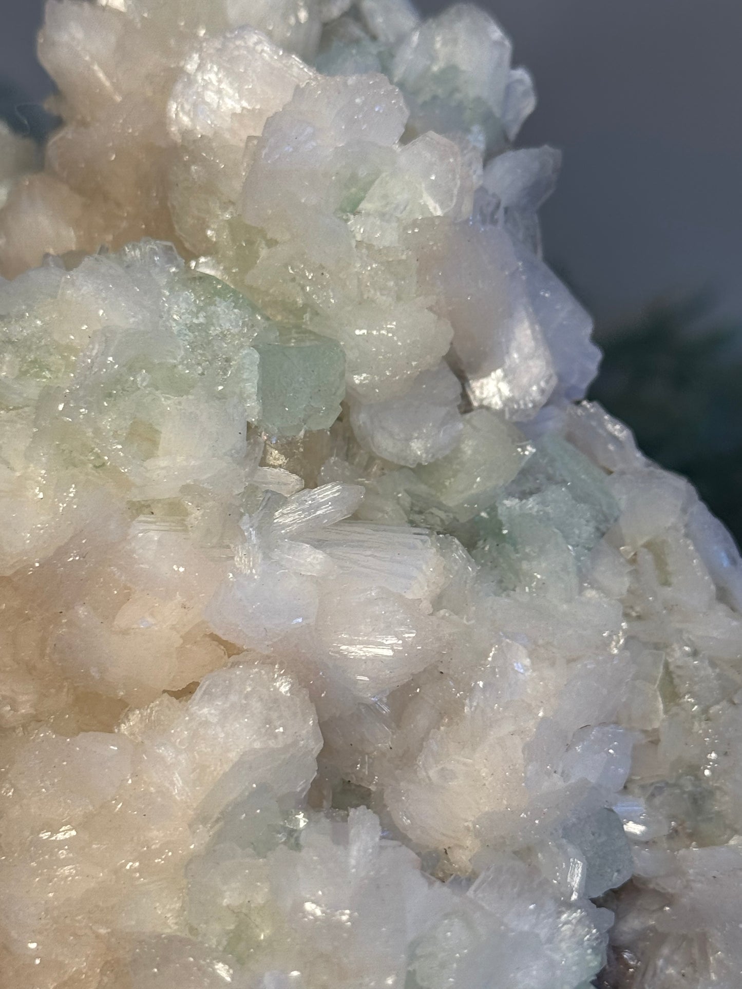 Apophyllite, Stilbite - India