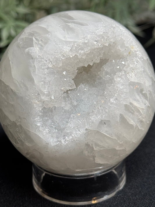 Agate sphere