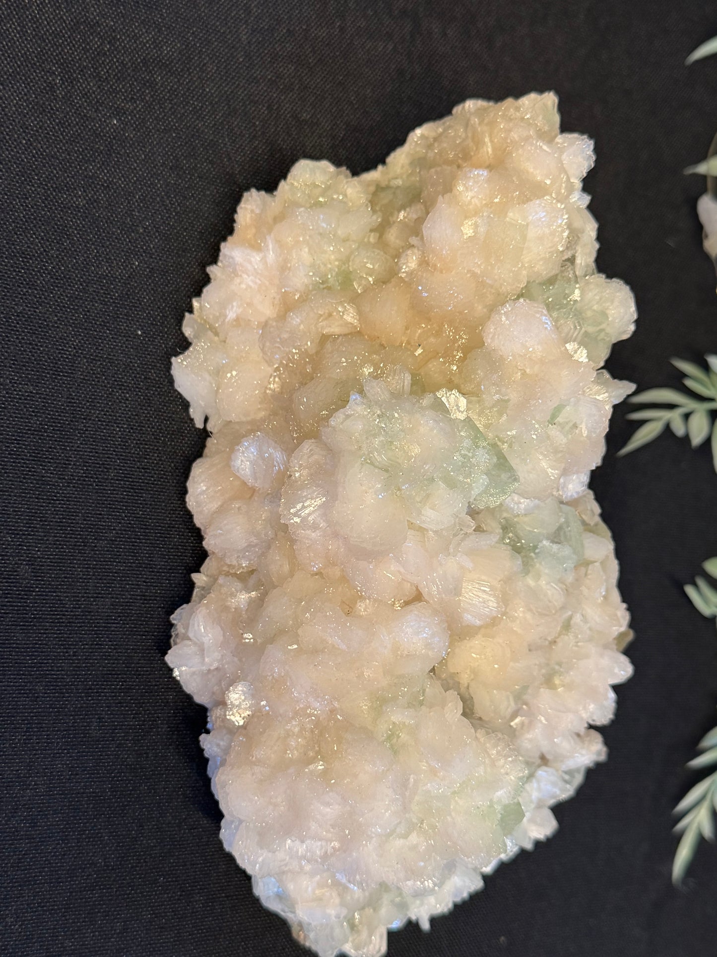 Apophyllite, Stilbite - India