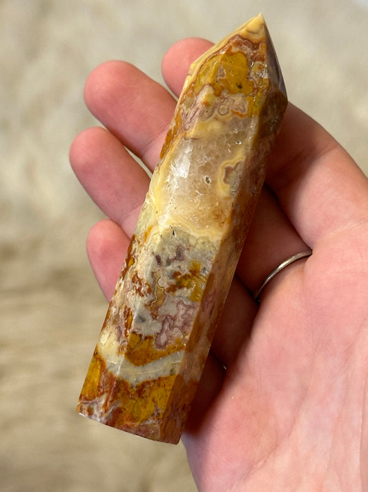 Crazy lace agate tower