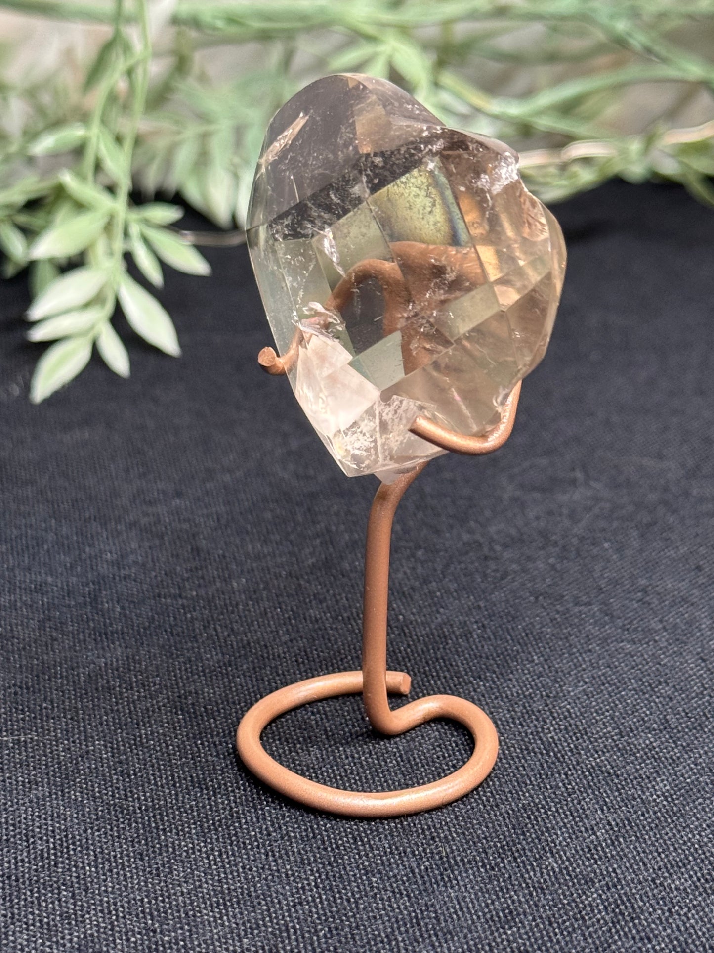 Quartz heart on stand