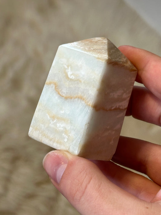 Caribbean calcite mini tower