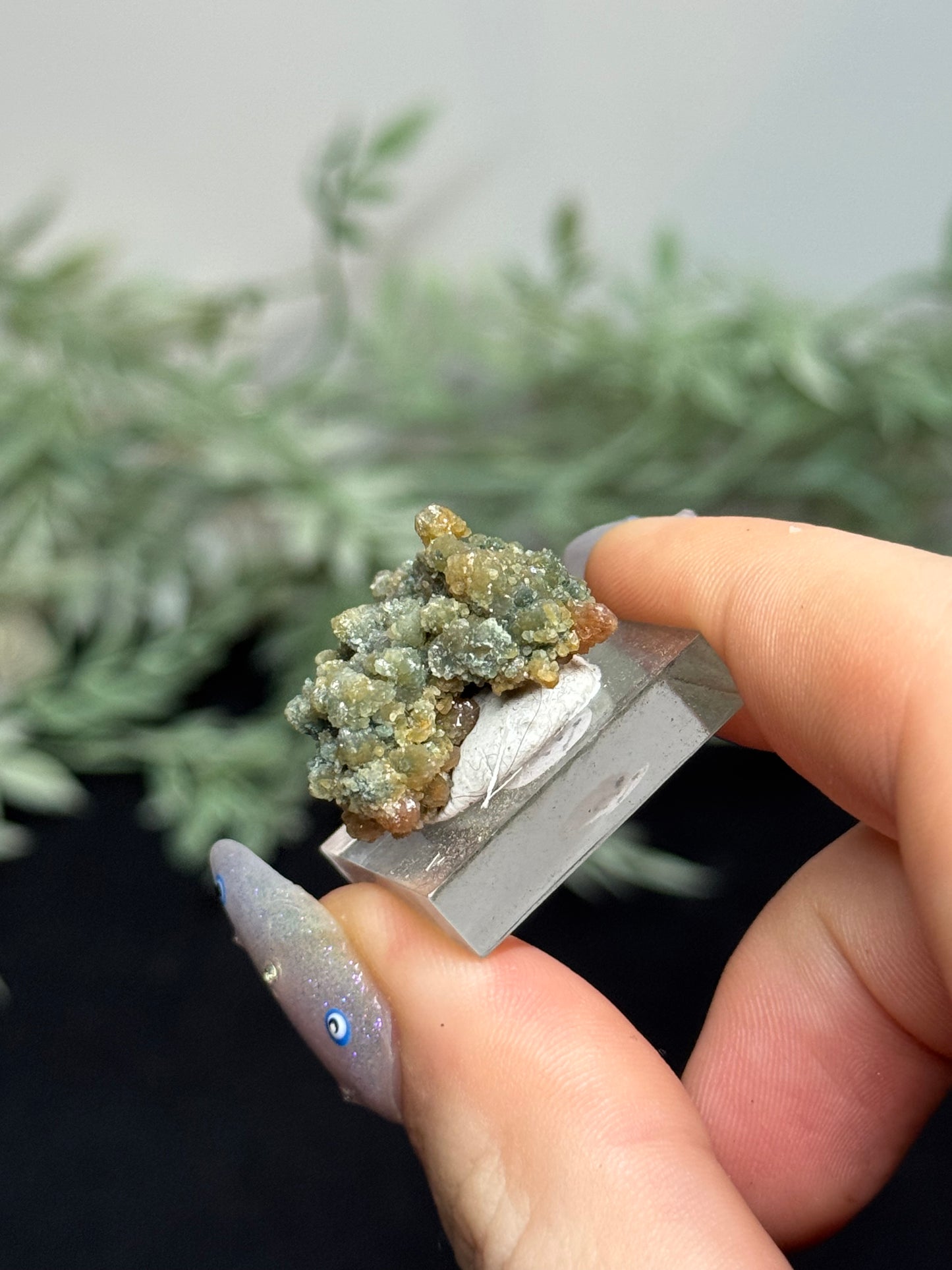 Ferruginous quartz with Chromite - Pennsylvania
