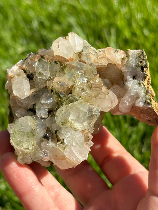 Epidote on Quartz