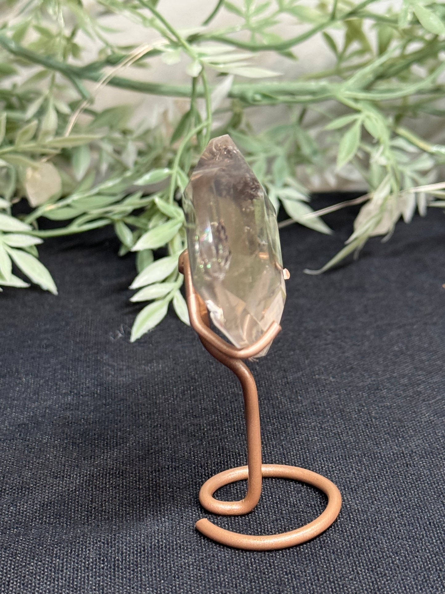 Quartz heart on stand