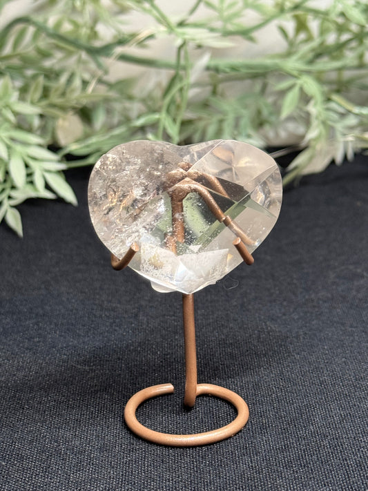 Quartz heart on stand