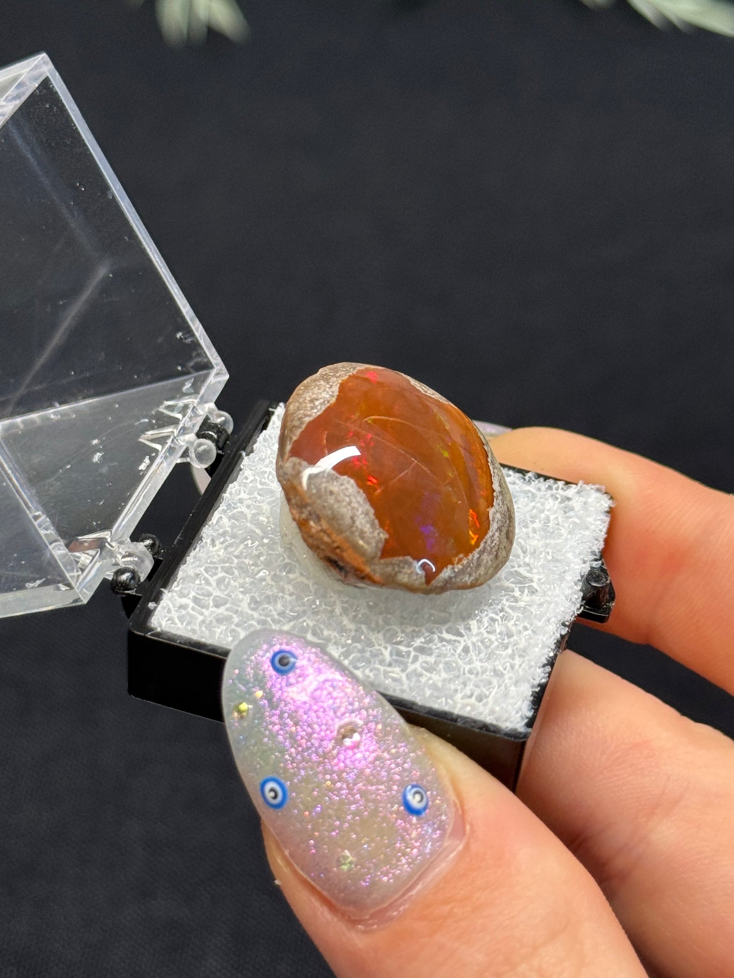Chocolate fire opal