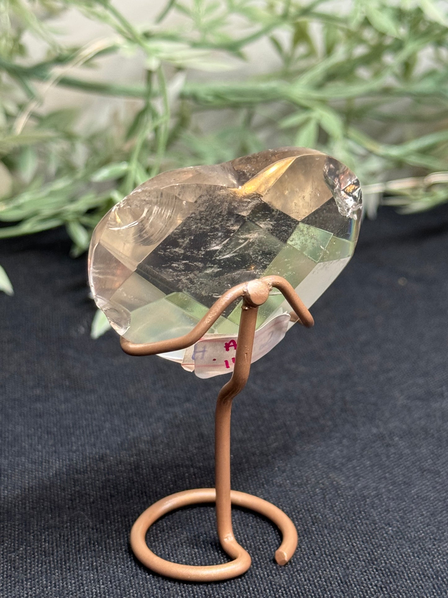Quartz heart on stand