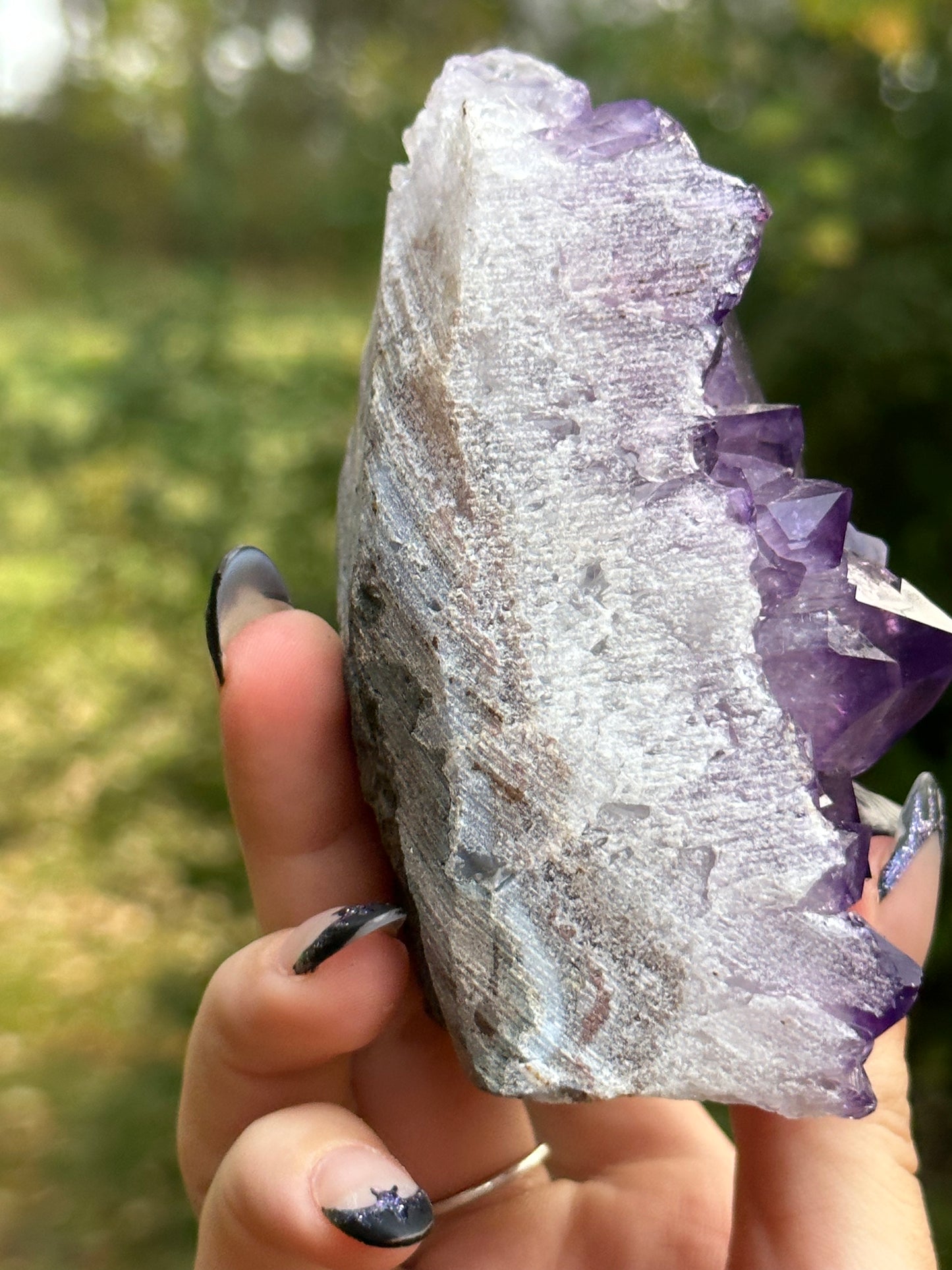 Amethyst Cut Base