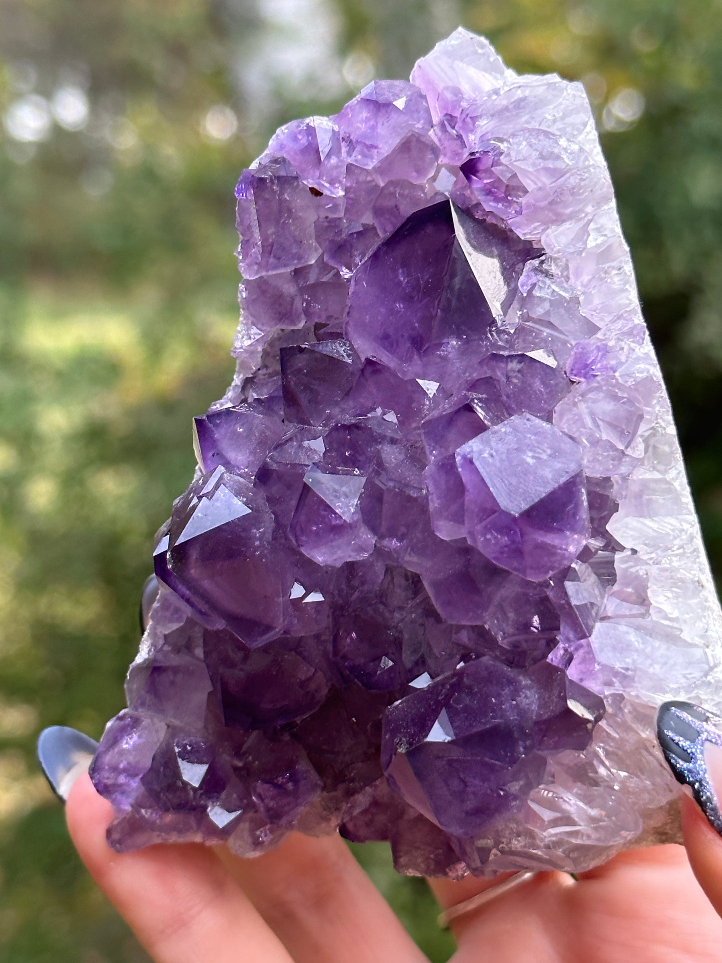 Amethyst Cut Base