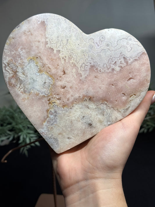 Pink amethyst heart