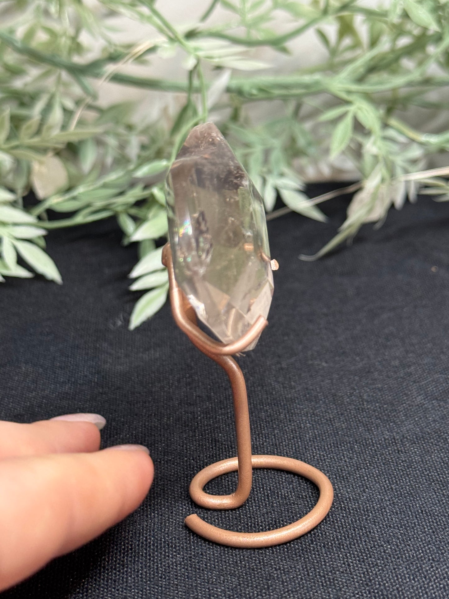 Quartz heart on stand