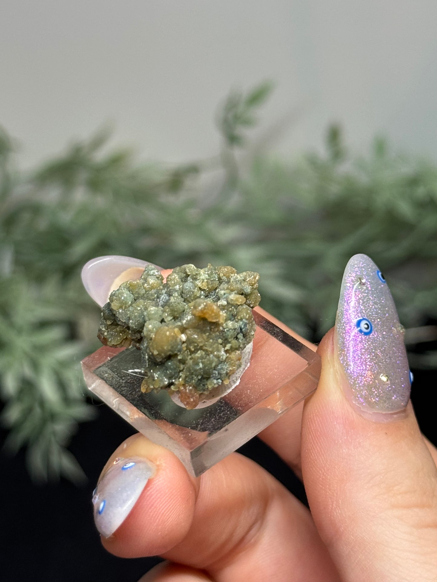 Ferruginous quartz with Chromite - Pennsylvania