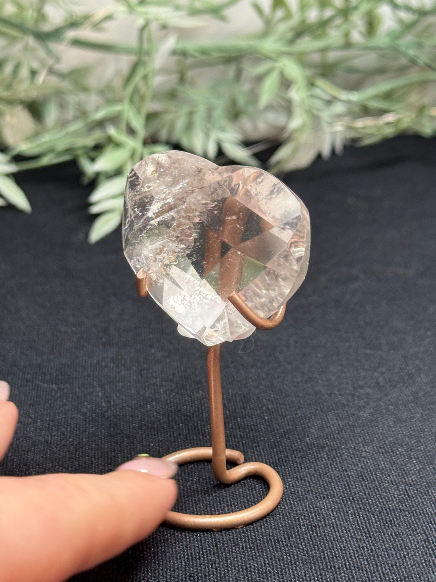 Quartz heart on stand