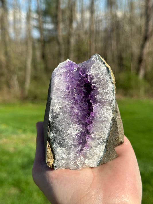 Amethyst Cut Base